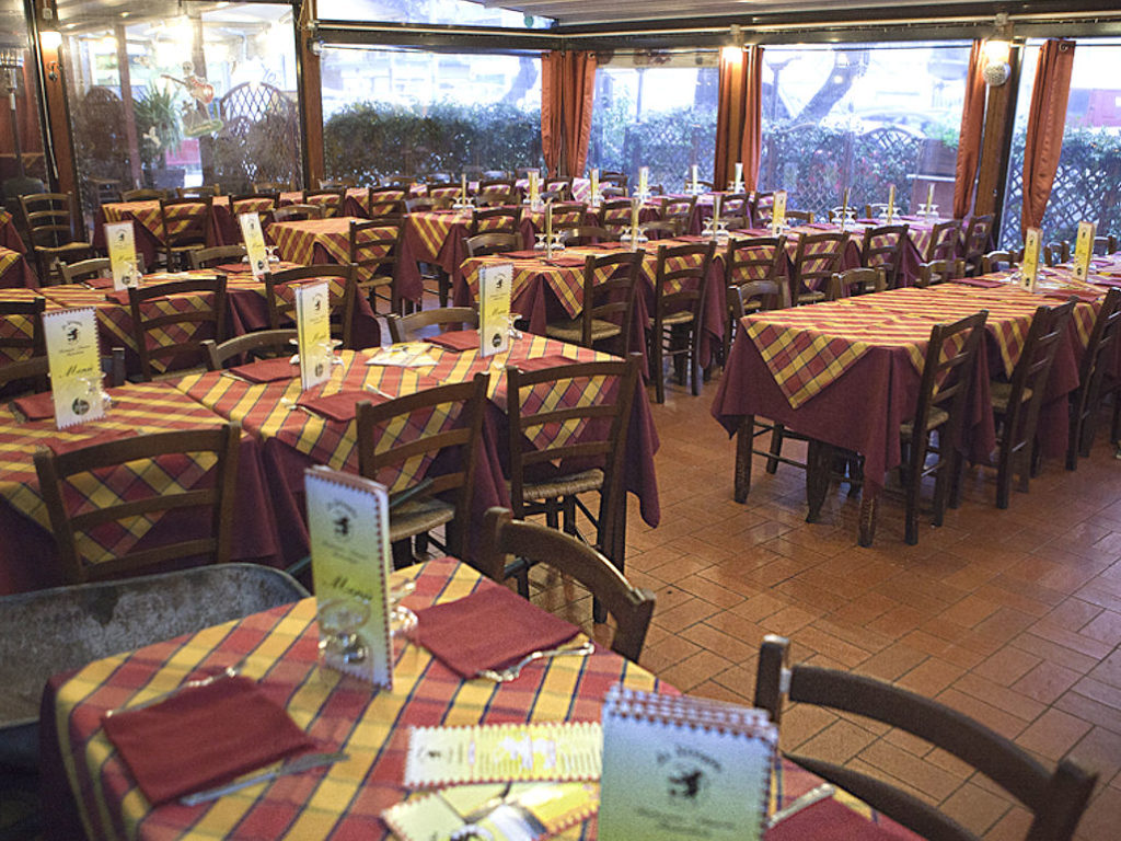 ristorante-le-Streghe-a-Roma-la-veranda