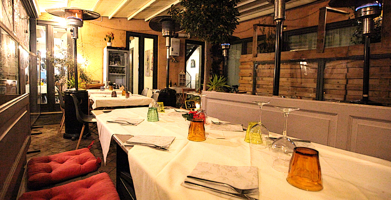 Mangiare All Aperto A Roma Trattoria Casa Mia In Trastevere