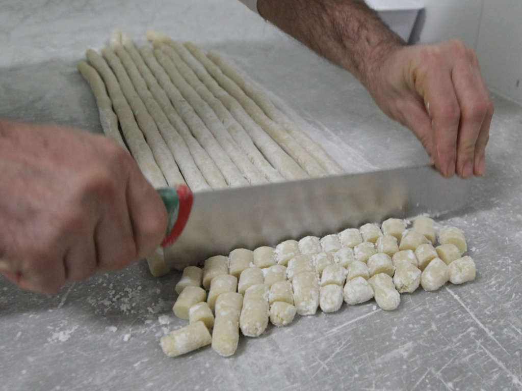 pastificio-cerioni-laboratorio-artigianale-Roma-Balduina-gnocchi