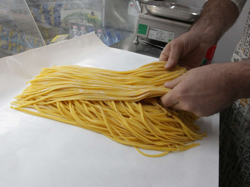 pastificio-cerioni-laboratorio-artigianale-Roma-Balduina-tagliatelle