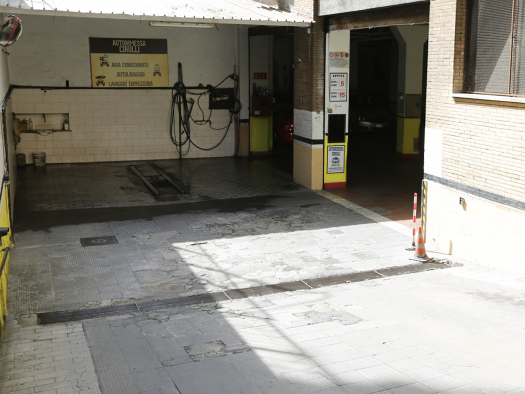 Garage Parking Cirulli  Autorimessa Roma Tuscolana